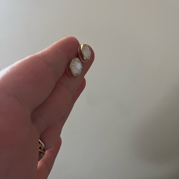 Kendra Scott dichroic and gold davie studs - Picture 2 of 2